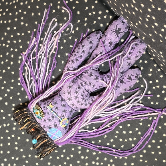 Voodoo Doll - Picture 1 of 3